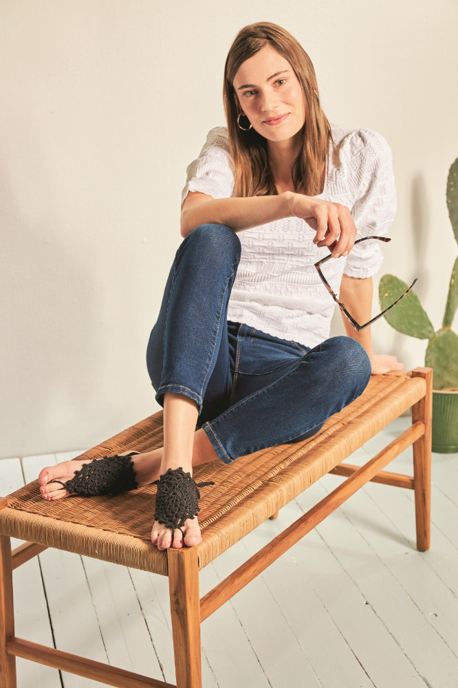 Fussschmuck Flower oder Gothic  | Wollpaket mit Merino Silk Socks Stretch, 4-fach  | Häkeln | Veronika Hug, Woolly Hugs, Christophorus Verlag