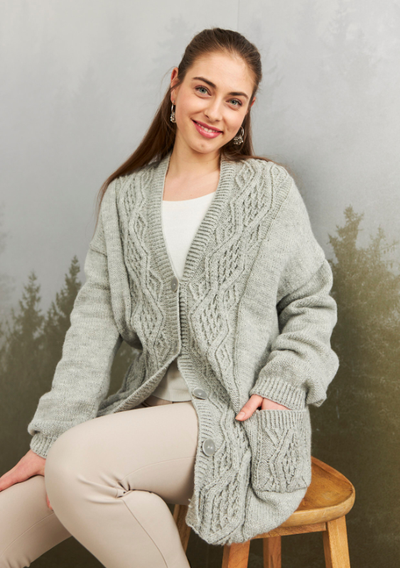 Jacke mit Rautenmusterbordüre  | Wollpaket mit Italy Wool 150  | Stricken | Pro Lana