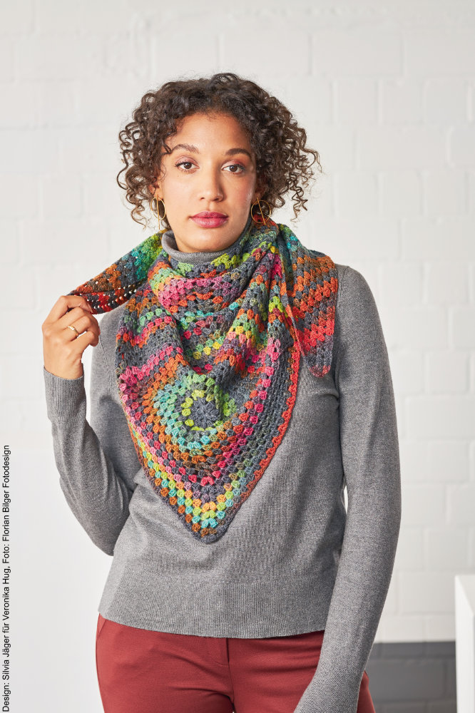 Tuch Granny - Rainbow  | Wollpaket mit Paint Socks  | Häkeln | Veronika Hug, Woolly Hugs, Christophorus Verlag