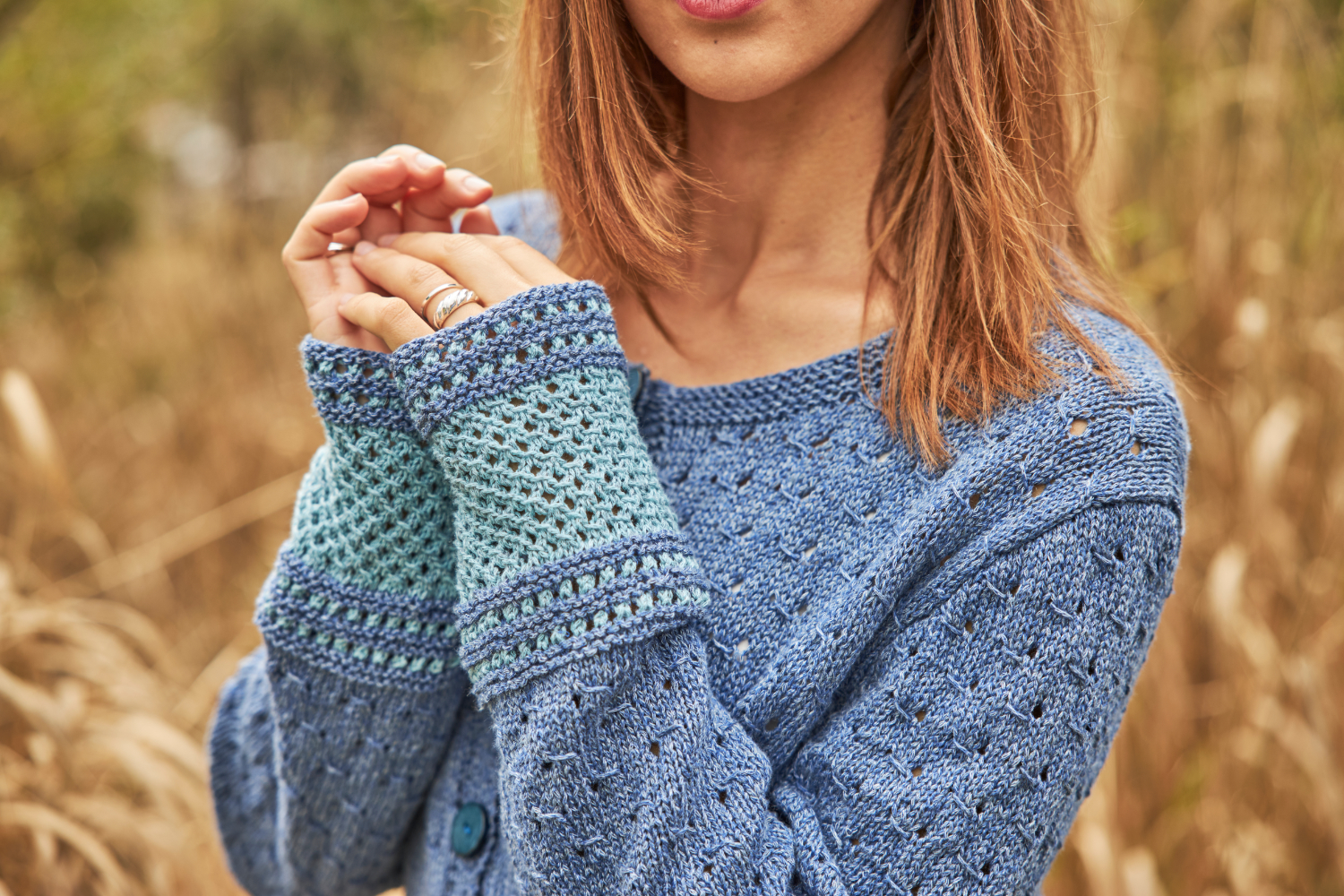 Zeifarbige Jacke mit Strukturmustern | Anleitungsheft | Wolle Montenegro  | Stricken | Regina Bühler, Pro Lana Zeifarbige Jacke mit Strukturmustern | Anleitungsheft | Wolle Montenegro  | Stricken | Regina Bühler, Pro Lana