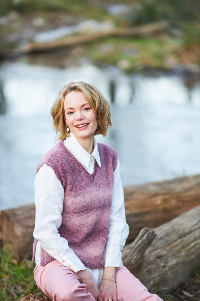 Pullunder mit V-Ausschnitt  | Wollpaket mit Melbourne  | Stricken | Pro Lana, Christophorus Verlag