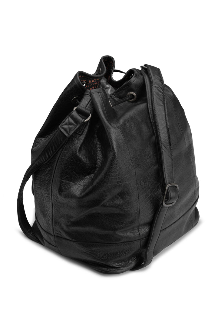 marina projekttasche - umhängetasche , handgefertigt aus Echtleder von muud black