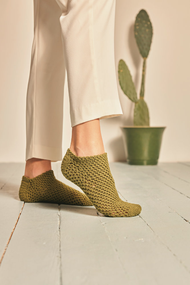 Häkel-Sneakers Mediteran  | Wollpaket mit Merino Silk Socks Stretch, 4-fach  | Häkeln | Veronika Hug, Woolly Hugs, Christophorus Verlag