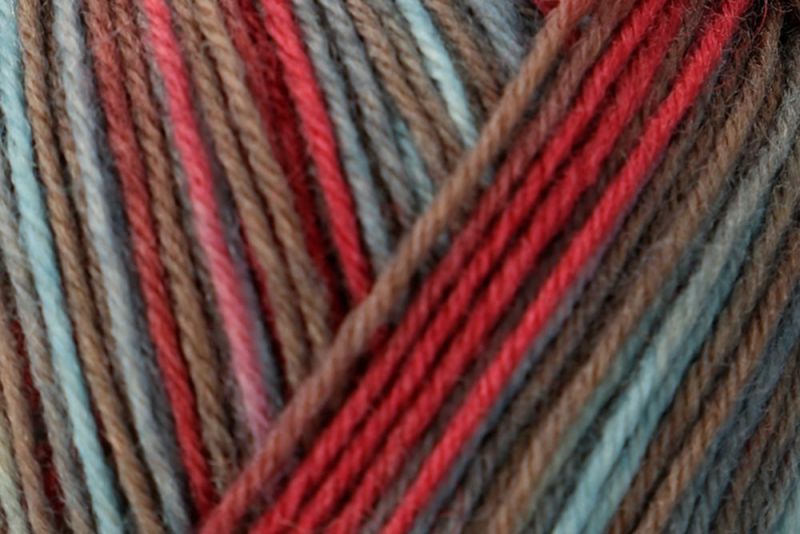 07028 Storjuvtinden color