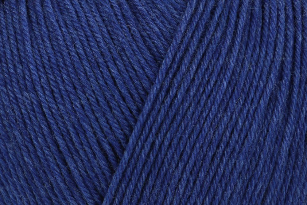 00056 navy | 15,50 €