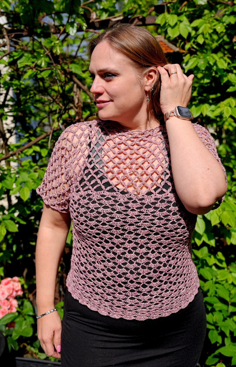 Häkelshirt Blumenmädchen | Einzelanleitung | Wolle Talara Linie 526  | Häkeln | Sylvie Rasch