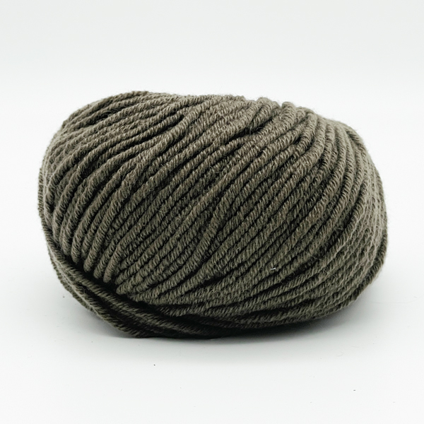 0692 - mittelbraun | 15,90 €
