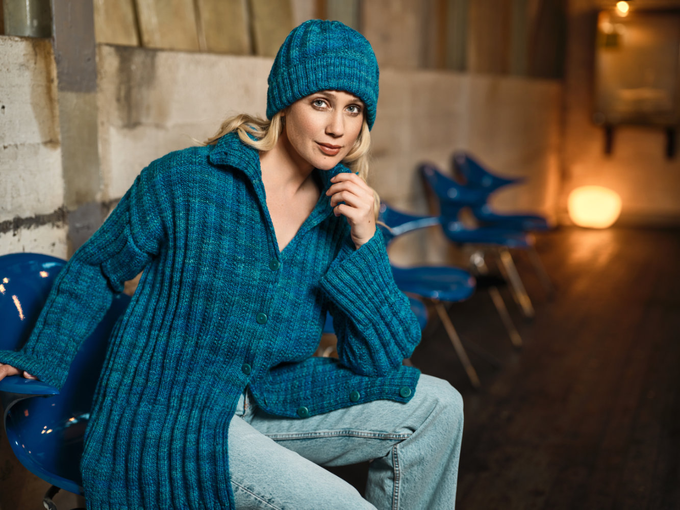 Mütze mit Strukturmuster  | Wollpaket mit Laos Kettgarn  | Stricken | Pro Lana