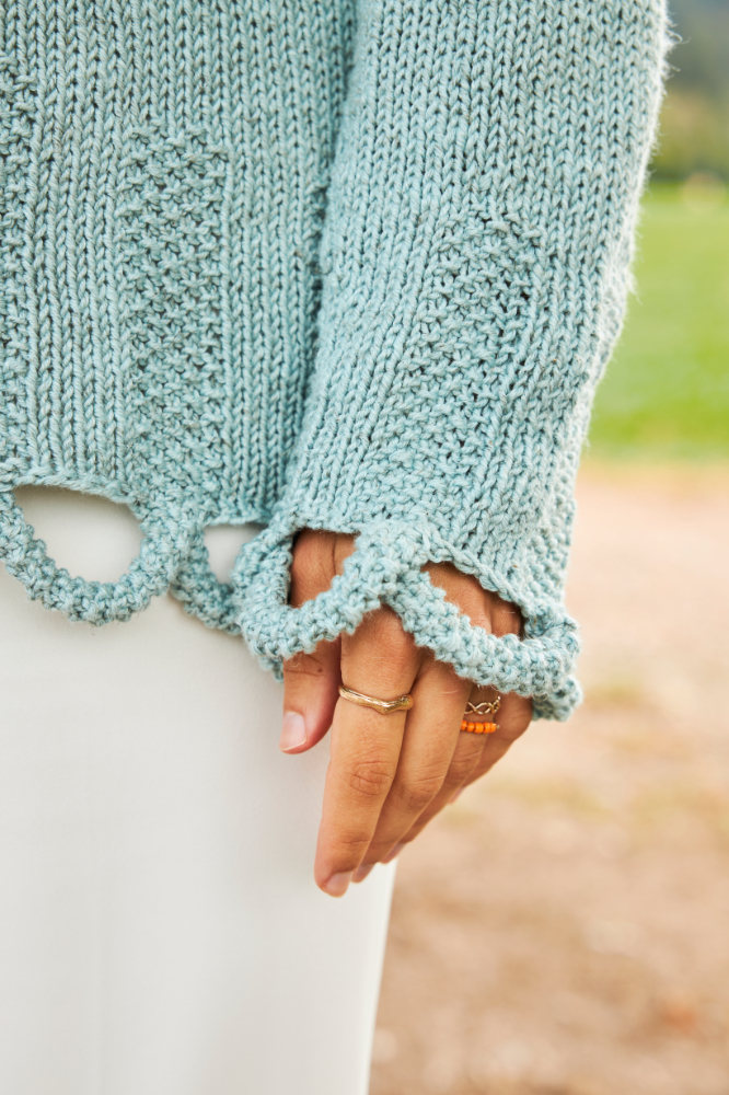 Jacke mit Perlmuster-Strickschnüren  | Wollpaket mit Chello  | Stricken | Regina Bühler, Pro Lana Jacke mit Perlmuster-Strickschnüren  | Wollpaket mit Chello  | Stricken | Regina Bühler, Pro Lana