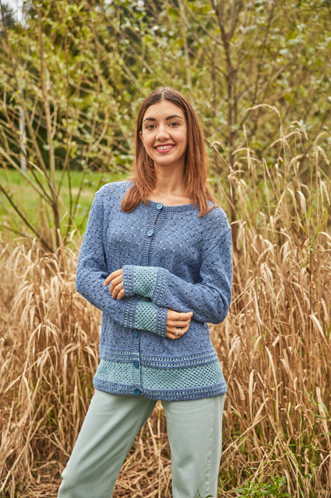 Zeifarbige Jacke mit Strukturmustern | Anleitungsheft | Wolle Montenegro  | Stricken | Regina Bühler, Pro Lana Zeifarbige Jacke mit Strukturmustern | Anleitungsheft | Wolle Montenegro  | Stricken | Regina Bühler, Pro Lana