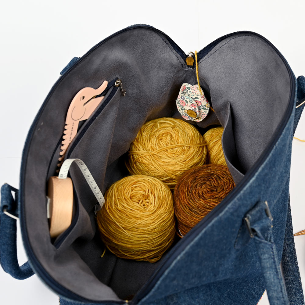Schultertasche Bloom Collection (Denim + Floral print)